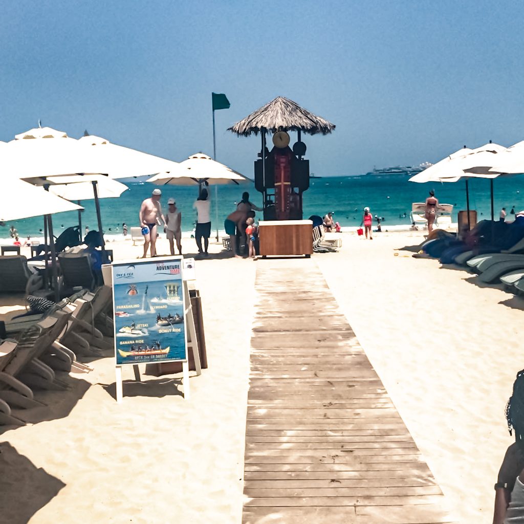 Dubai ravel blog Hilton Hotel